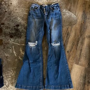 Kancan flare petite jean